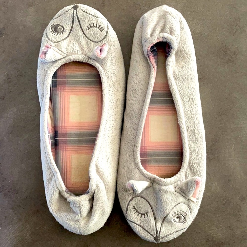 Woman slipper